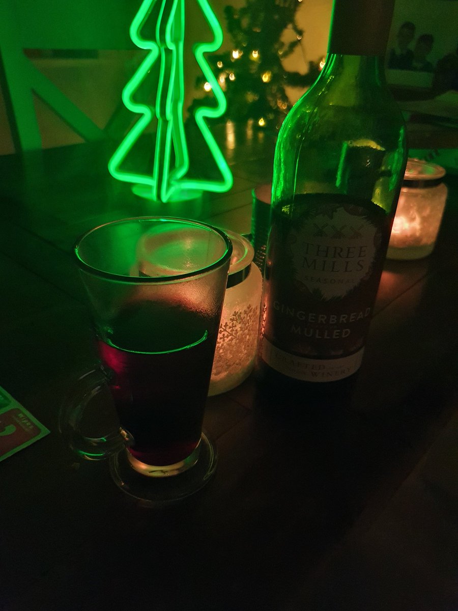 GaryRobery's tweet photo. 1st mulled wine of the christmas season 🌲🍷🎅 x https://t.co/j3ficjmdBx