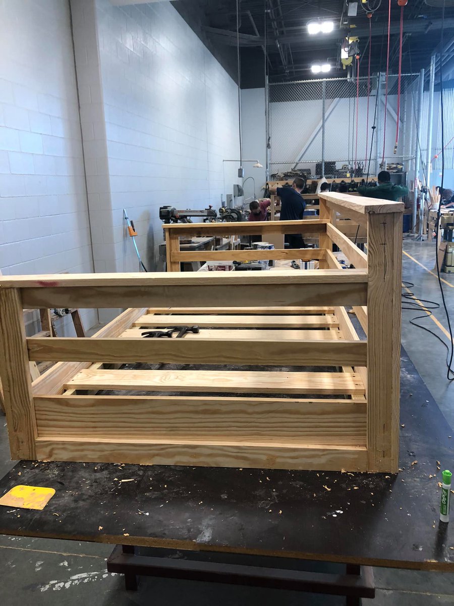 DeniseAyres13's tweet photo. Another AMAZING #WildcatWorkforce #servicebasedlearning project ready for finish. We love serving our community!!! https://t.co/H1njLSV1Co