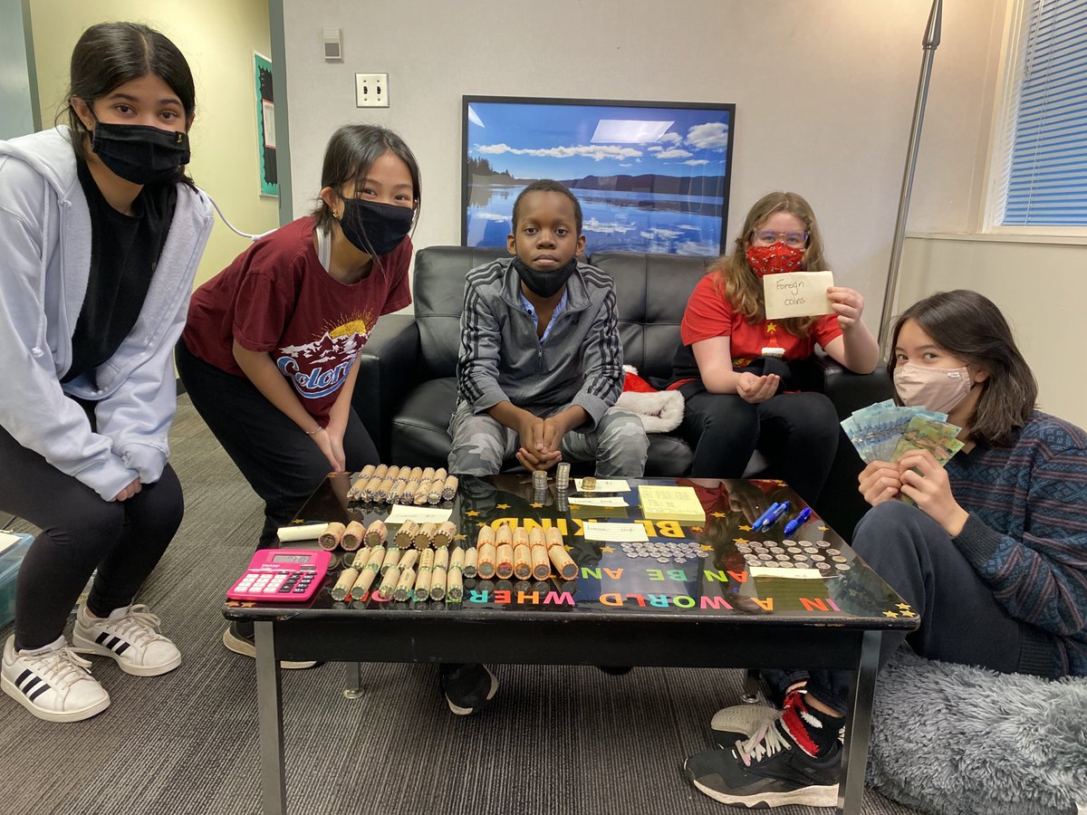 PinewoodDelta's tweet photo. We are so proud of our grade 7 leaders who organized a coin drive for flood relief that raised $824.78 this week. Huge thanks go out to our generous Pinewood community! All funds will be donated to the Candadian Red Cross BC Floods and Extreme Weather Appeal @deltasd37 https://t.co/oEn0GS9jVR
