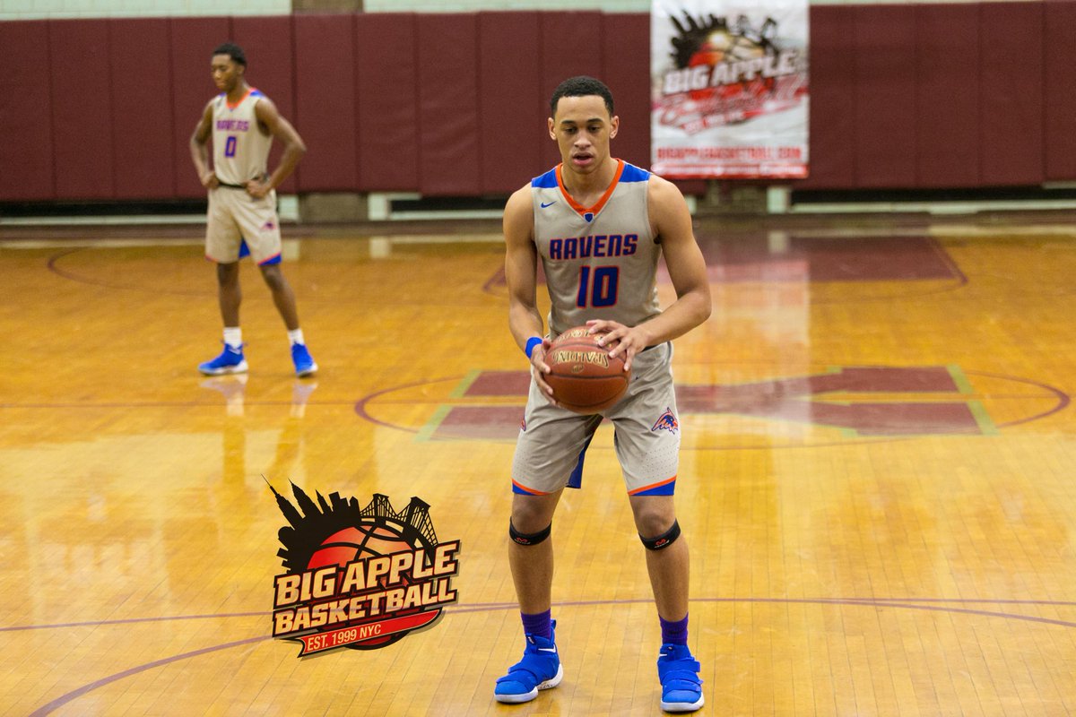 bigapplebball's tweet photo. #FBF 2018 • #LawrenceWoodmereAcademy edged #StRays 85-78 in the #BABInvitational • MVP - Aidan Igiehon, LWA (24pts, 13 rebs, 2 blks)
Sportsmanship - Gary Grant, St. Ray's (17pts, 7 rebs, 6 asts)
Academic Achievement - Igiehon, LWA (3.8 GPA) and Dallas Watson, St. Ray's (91 avg) https://t.co/99YOT7JZ1b