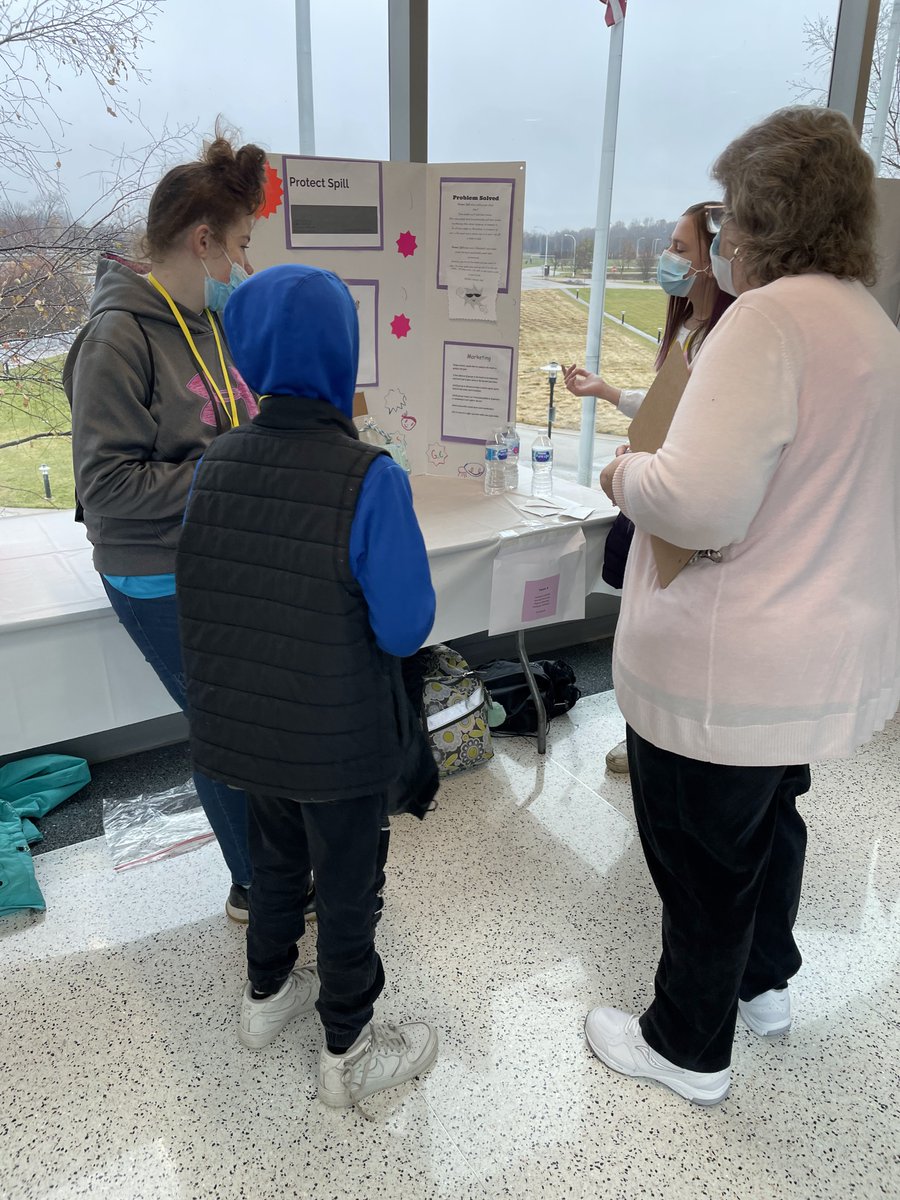 KRESAIS's tweet image. We had the opportunity to check out @WesternMichU  Innovation Expo this morning! @KalRESA #swmistem #mistem #innovation