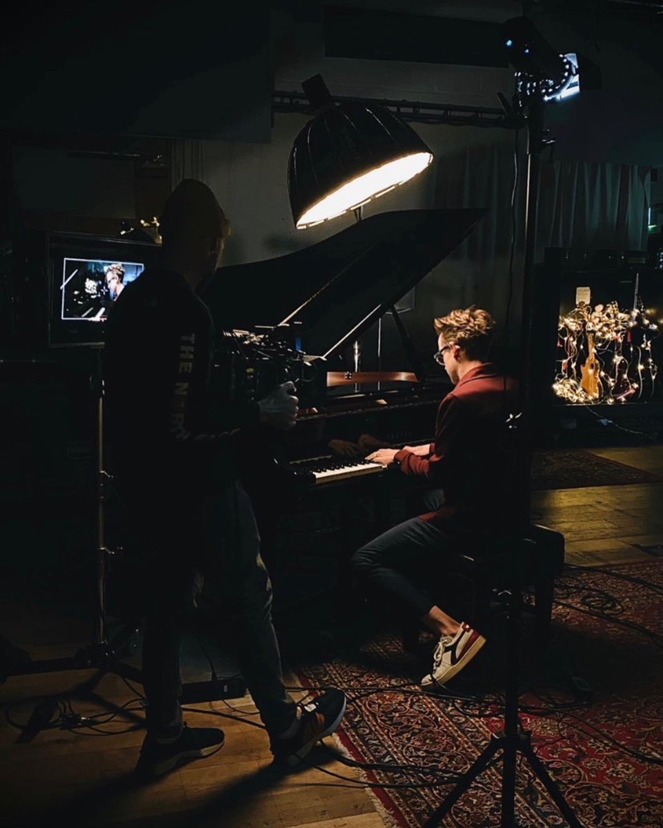 poyntersource's tweet photo. Yesterday Danny and Tom, not sure about Dougie and Harry, were at MTA Studios filming something with @DavidSpearing and George Maguire.
Not sure what this is about but it got us excited! @mcflymusic
#McFly #MTA #McFlyTotalAccess #TomFletcher #DannyJones #Flones https://t.co/qj67mdED75