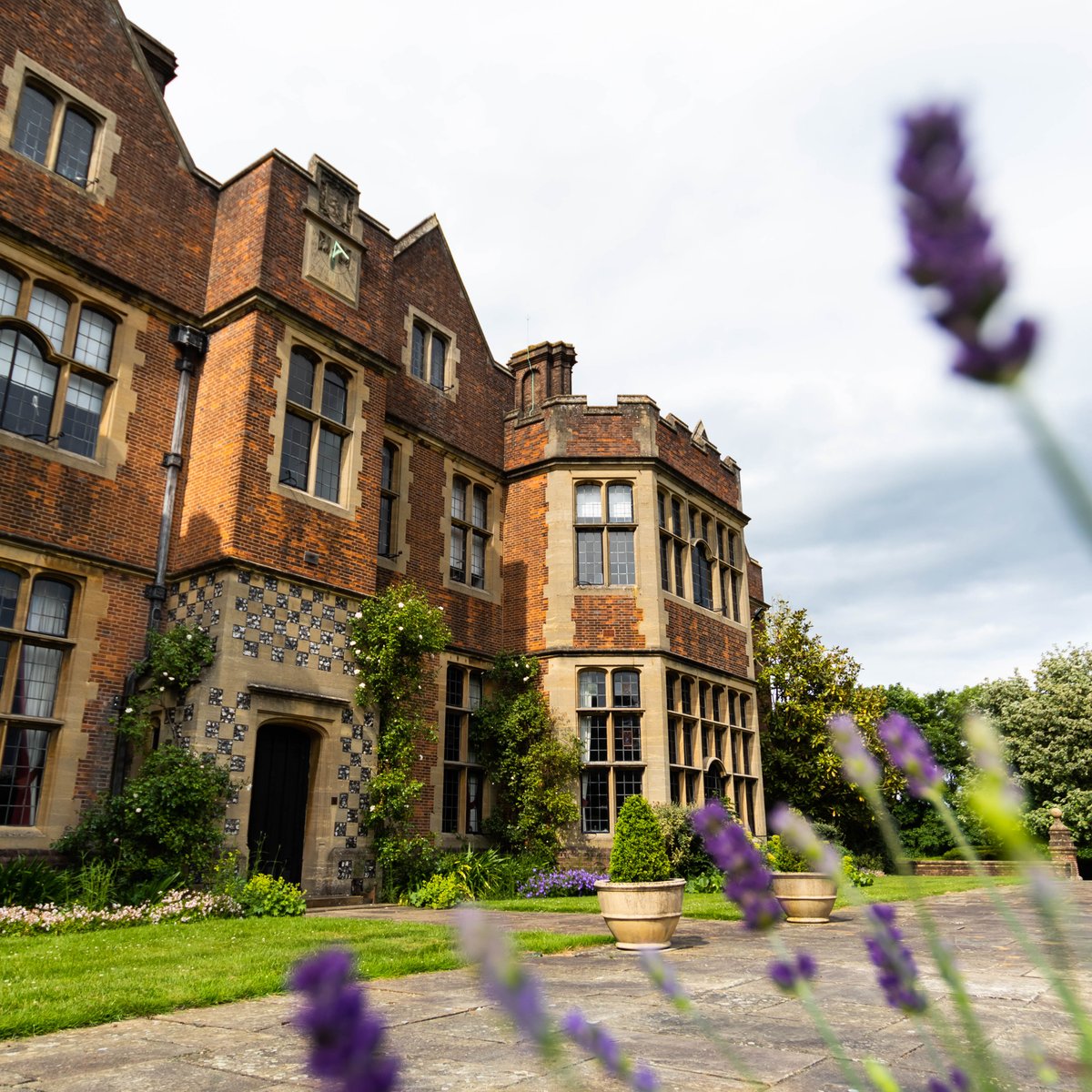 uniofbeds (@uniofbeds) on Twitter photo See the range of Christmas events being held at our picturesque Putteridge Bury venue over the next few weeks here: beds.ac.uk/putteridgebury… 🎄 #UniofBeds #Christmas #PutteridgeBury <a href="/PutteridgeBury/">Putteridge Bury</a> See the range of Christmas events being held at our picturesque Putteridge Bury venue over the next few weeks here: beds.ac.uk/putteridgebury… 🎄 #UniofBeds #Christmas #PutteridgeBury <a href="/PutteridgeBury/">Putteridge Bury</a>