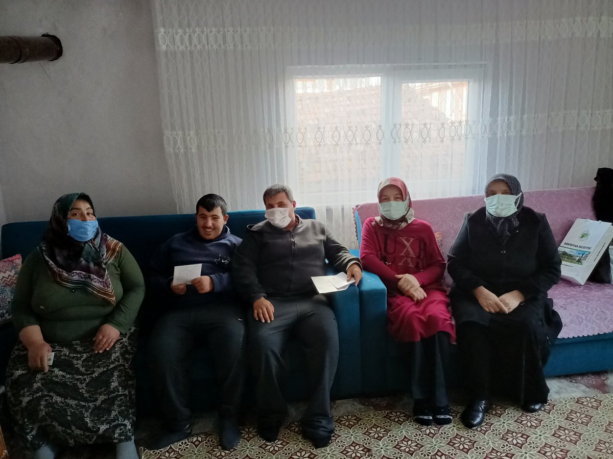 ak_drtdivn14's tweet photo. Ak Parti İlçe Kadın Kollarımızın düzenlemiş olduğu sevgi varsa engel yok programına Gençlik Kolları olarak katılım sağladık. Cumhurbaşkanımız Sayın @RTErdogan'ın selamı ve mektubu ile ziyaretlerimizi gerçekleştirdik.
#3AralıkDünyaEngellilerGünü 
#SevgiVarsaEngelYok https://t.co/OE9XAH1OBK