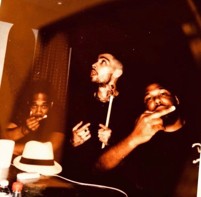 ZAYNJARCHIVES's tweet photo. https://t.co/vkXtCAVe0Z