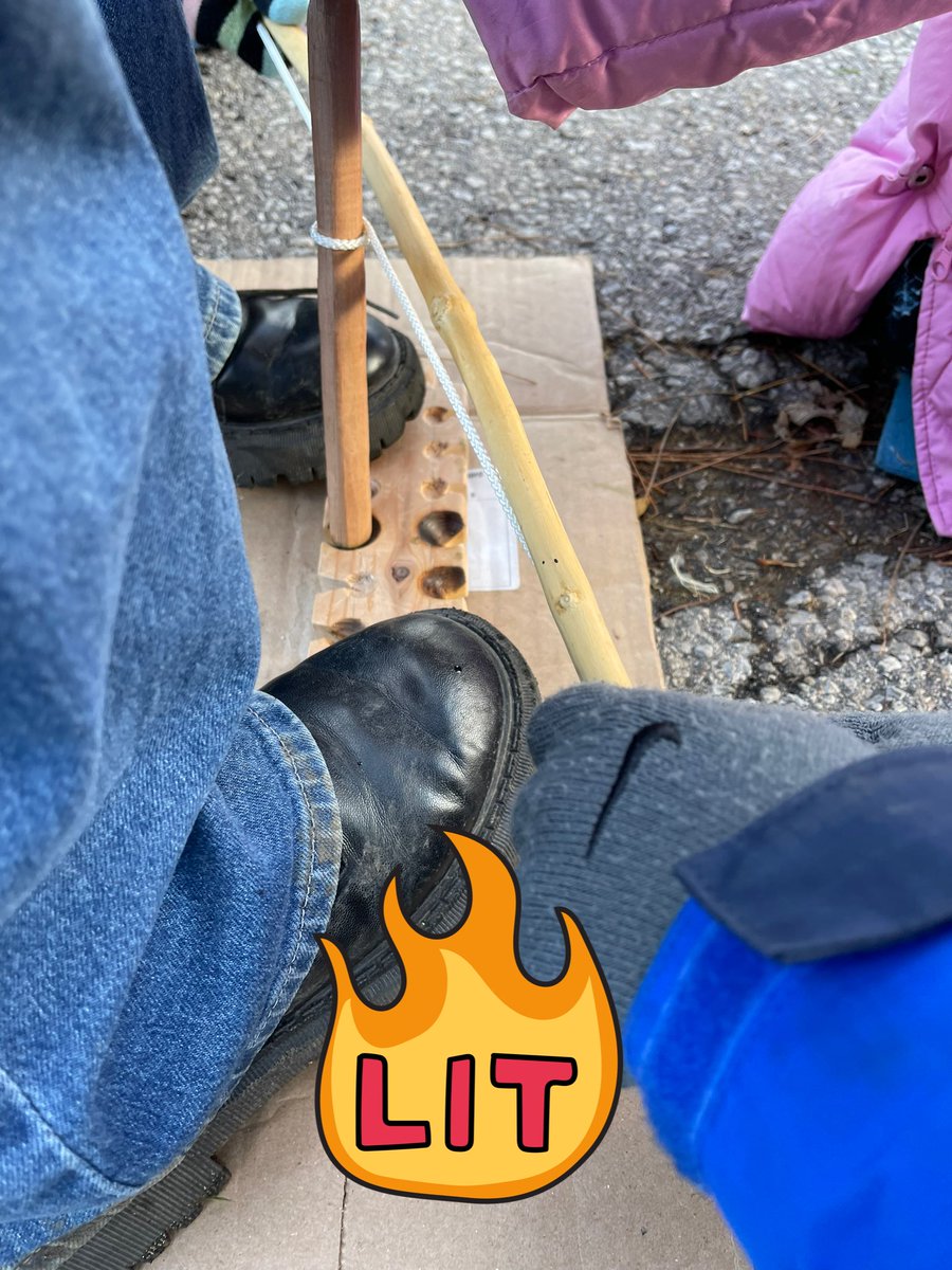 spankyfinch's tweet photo. @CresthavenPS #grade5 #changesinmatter @ForestValleyOEC #schoolvisit #chemicalchange #firestarting @TOES_TDSB #outdooreducation #collaboration https://t.co/HRAnirLIdl