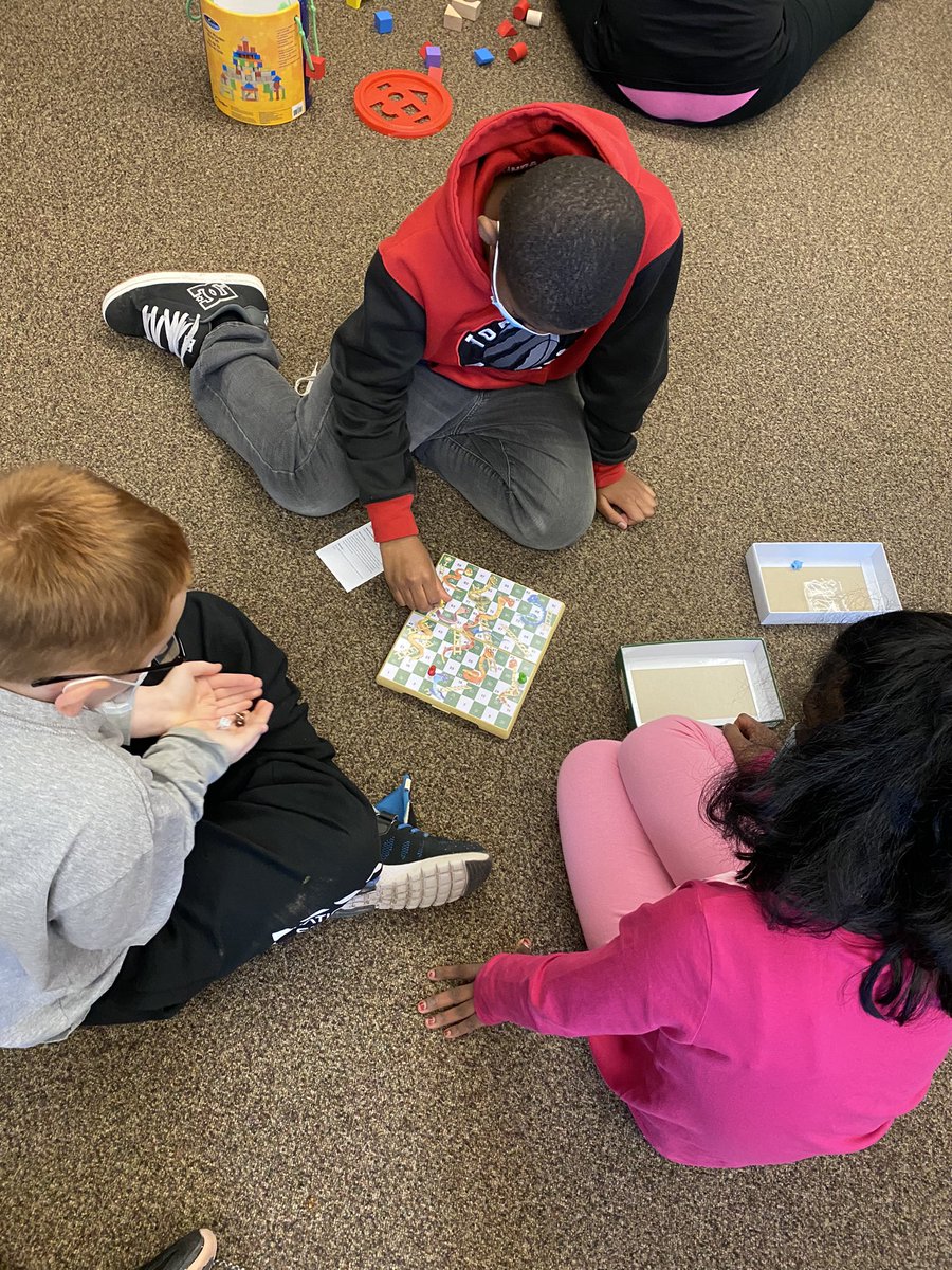 Ms_Palsetia's tweet photo. Thanks to the generosity and kindness of one of our students and their family we were gifted with some new games in the #JrMID class @CDF_TDSB. Fun Friday with our new cooperative games was a hit!! @tdsb https://t.co/DQEXxGGoVj