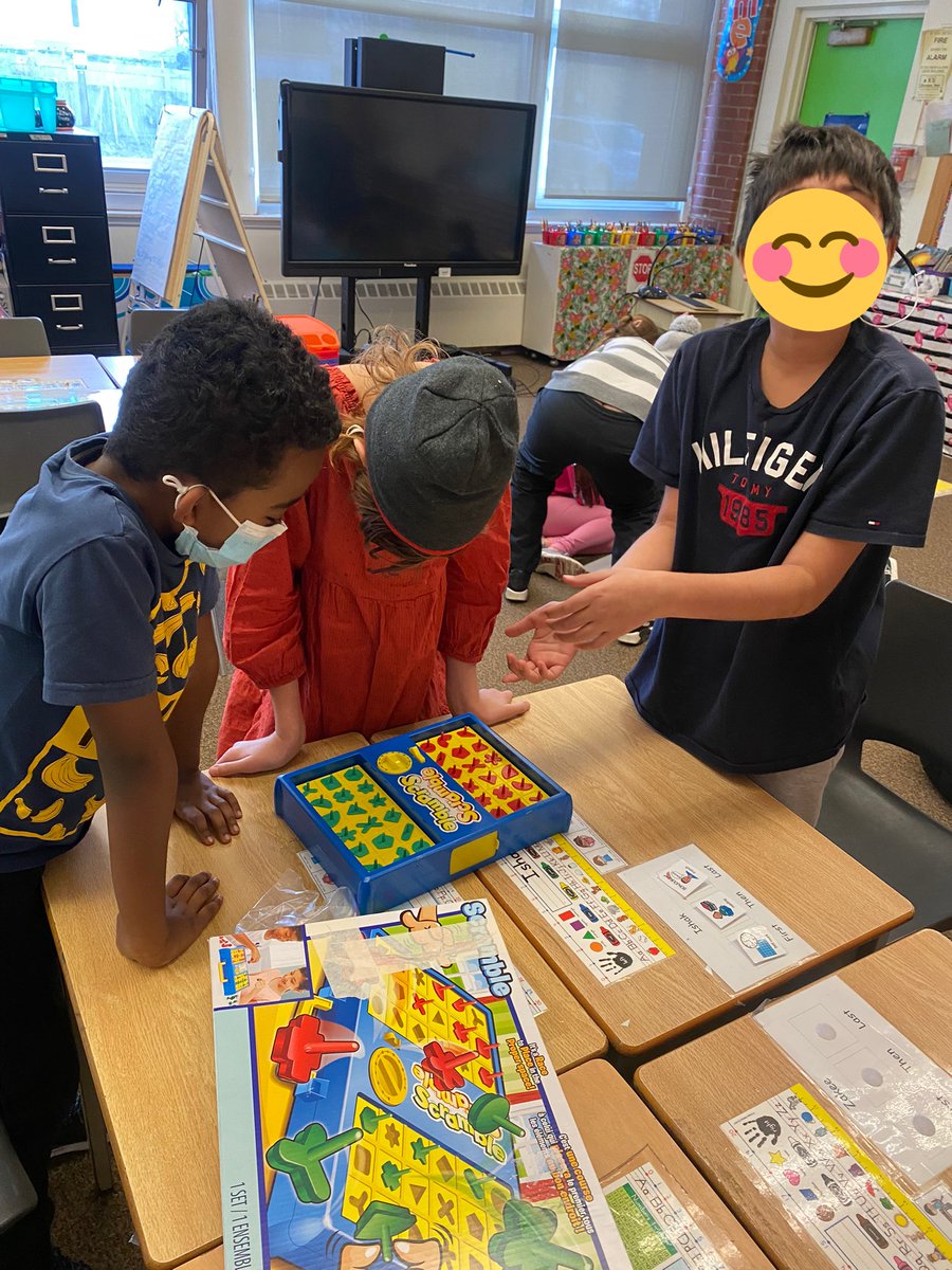 Ms_Palsetia's tweet photo. Thanks to the generosity and kindness of one of our students and their family we were gifted with some new games in the #JrMID class @CDF_TDSB. Fun Friday with our new cooperative games was a hit!! @tdsb https://t.co/DQEXxGGoVj