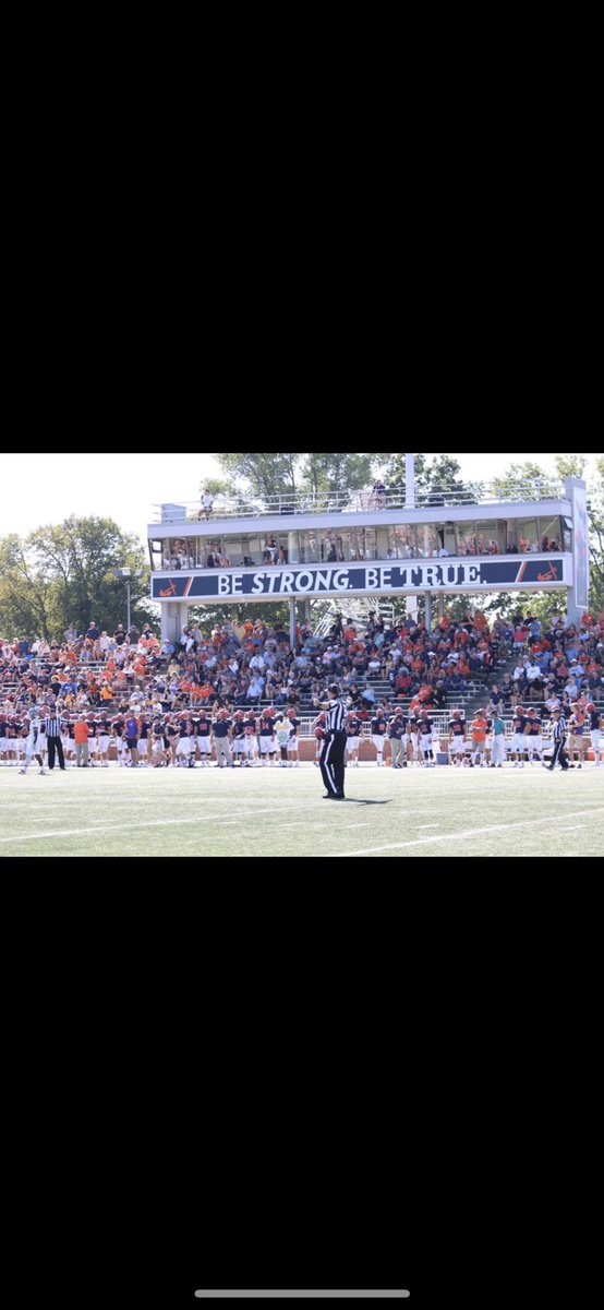 2022cdean's tweet photo. Thanks to @PStuursm and @HopeCollegeFB for having me out on the visit and offering a roster spot. Great culture and community. Go Hope!🟧🟦 https://t.co/2emMAvsSrc