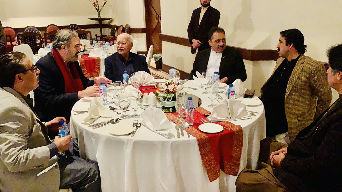 NaseebUllahdum2's tweet photo. کوئٹہ
صوبائی وزیر سردار صالح بھوتانی کے جانب سے سرینا ہوٹل میں گورنر بلوچستان سید ظہور آغا صوبائی وزیر خزانہ حاجی نورمحمد خان دومڑ صاحب چیف سیکریٹری بلوچستان اور دیگر صوبائی وزراہ و سیکرٹریز کے عزاز میں پُر تکلف عشائیے کا آہتمام کیا گیا https://t.co/vhkXfa3rO7