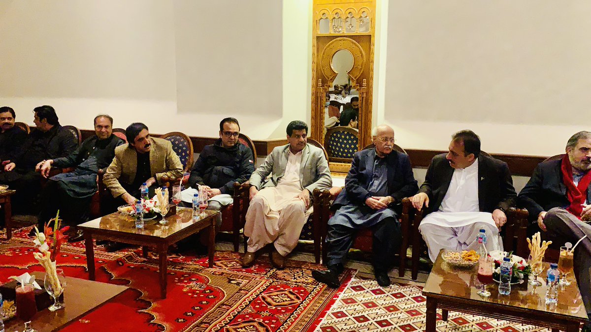NaseebUllahdum2's tweet photo. کوئٹہ
صوبائی وزیر سردار صالح بھوتانی کے جانب سے سرینا ہوٹل میں گورنر بلوچستان سید ظہور آغا صوبائی وزیر خزانہ حاجی نورمحمد خان دومڑ صاحب چیف سیکریٹری بلوچستان اور دیگر صوبائی وزراہ و سیکرٹریز کے عزاز میں پُر تکلف عشائیے کا آہتمام کیا گیا https://t.co/vhkXfa3rO7