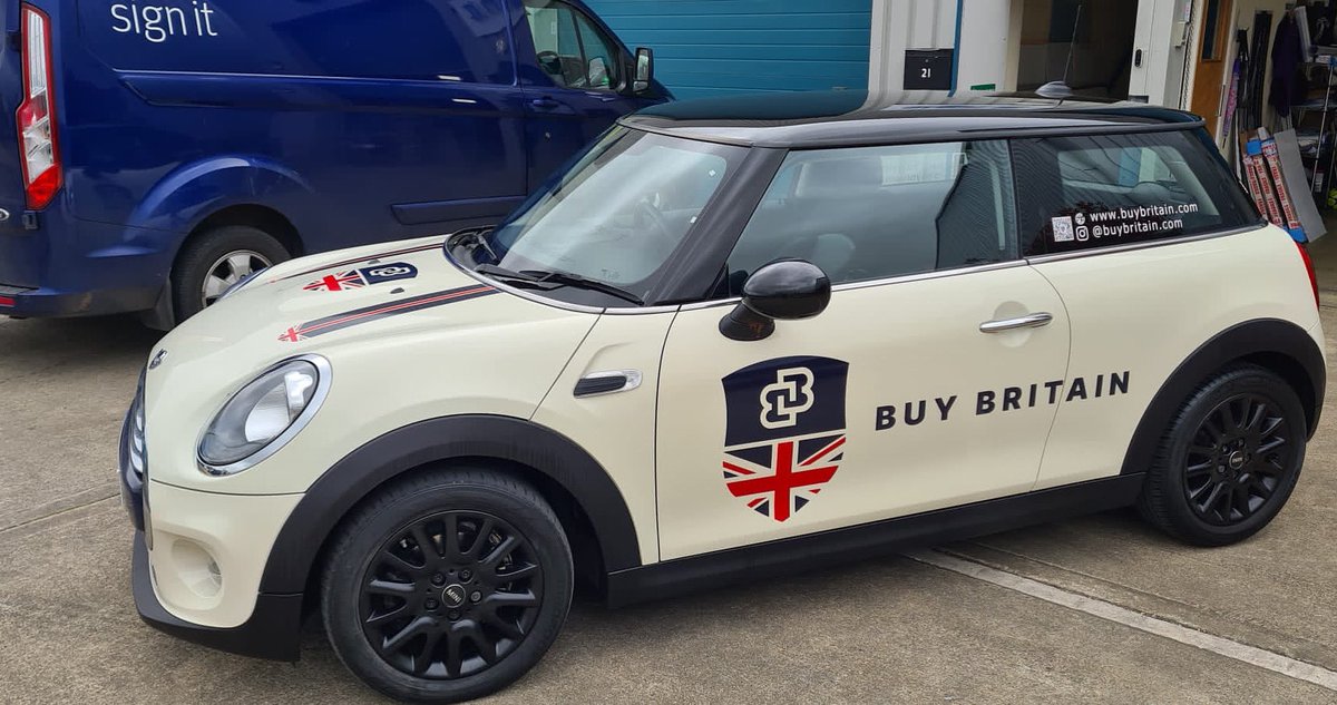 Sign_IT_UK's tweet image. A mini makeover for the lovely guys over at @buybritain , we love working on such cool projects 🚘 
#signmaker #signmakers #outdoorsigns #newforestbusiness #signdesign #signshop #businesssigns #southamptonbusiness #lymingtonbusiness #signwriter #signmaking