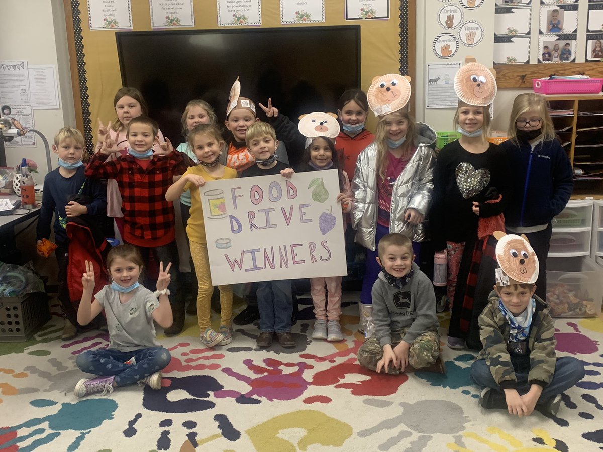 MESWV's tweet photo. Mrs. White’s first grade class wins day one of the food drive! 🍜 😊 https://t.co/T5qlVHWve8