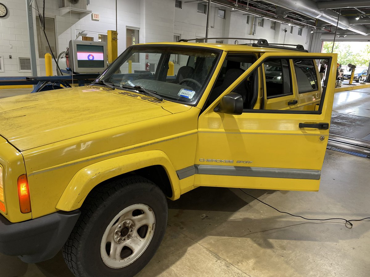 GnrlPatent's tweet photo. @YELLERWATCH Yeller passing inspection just months ago!  What a beaut! https://t.co/9aAO2sTEUk