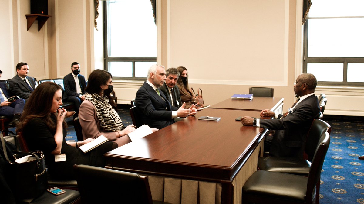 HouseForeign's tweet photo. Yesterday, Chairman @RepGregoryMeeks met with Secretary General of @EU_EEAS, @SanninoEU to reaffirm the transatlantic relationship &amp; discuss ways to work together in the Indo-Pacific and on other global challenges. https://t.co/jL0EVP4ZjH