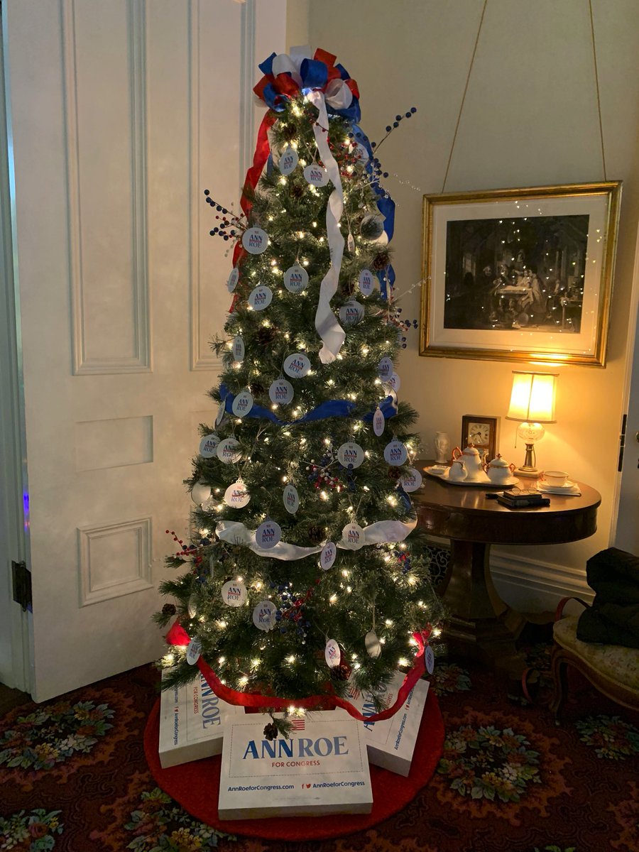 AnnRoeWi's tweet photo. Spot the official #teamroe Christmas tree at the Lincoln-Tallman House! The display of trees is available to the public now until December 30th. https://t.co/09NXu1oKu1