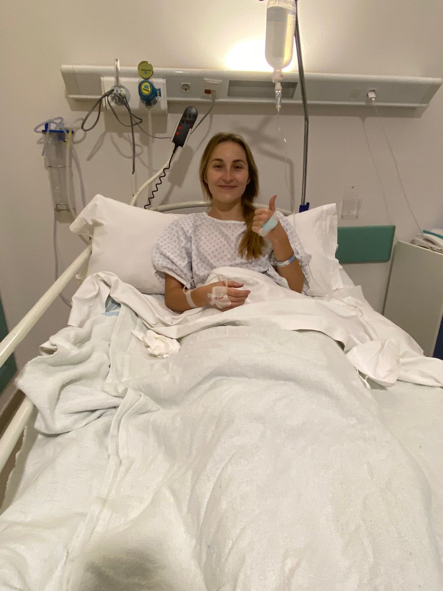 CBPoligono's tweet photo. Nuestra jugadora del 1ª Nacional Femenino, Cristina Resuela, ha sido operada hace horas del ligamento cruzado anterior con éxito 👏🏽

Un paso menos para volver a las pistas, Resu 💪🏽 https://t.co/fcBBZxn6jF