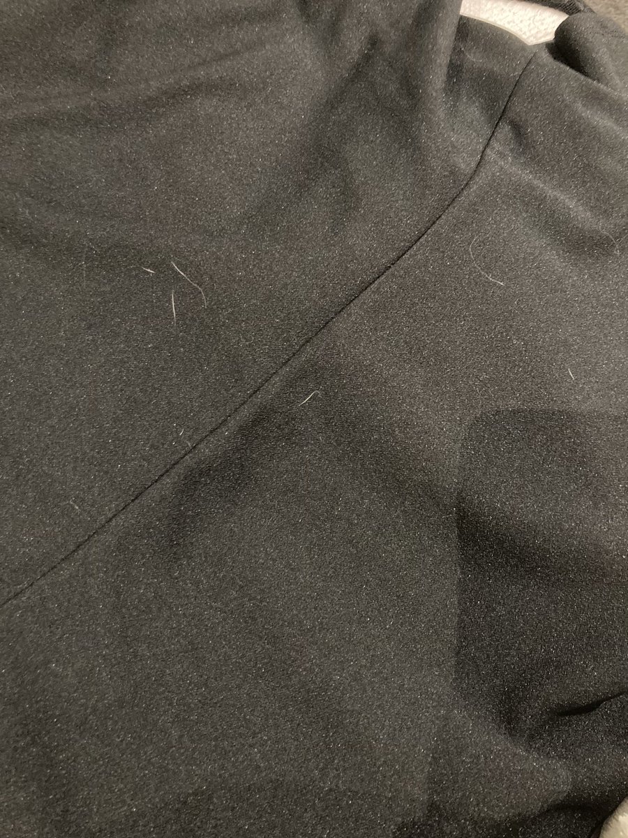 laura280's tweet photo. @nextofficial ordered a dress and comes covered in white dog hairs 🤢🤢 https://t.co/v1MP6Im06F