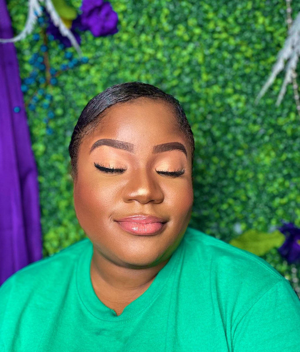 KMeangirll's tweet photo. Natural glam💫♠️ #mua #makeup #softglam #atl https://t.co/IG6SRnepDM