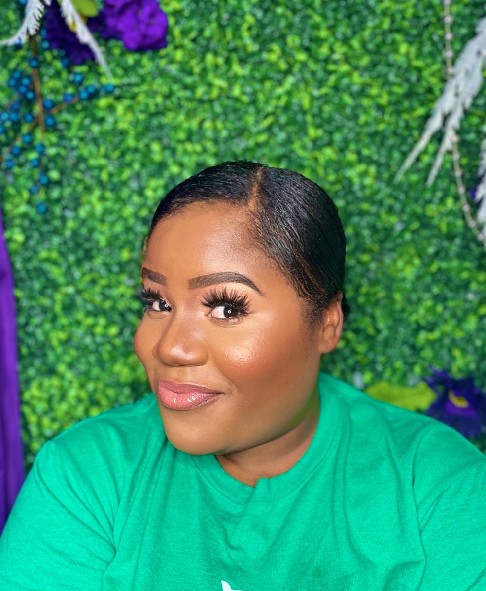 KMeangirll's tweet photo. Natural glam💫♠️ #mua #makeup #softglam #atl https://t.co/IG6SRnepDM