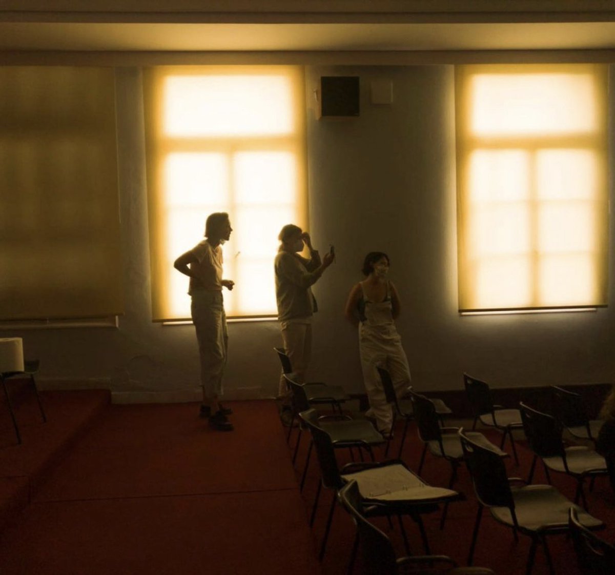 cinematographers on set: 

Maria Rusche - Shiva Baby
Claire Mathon - Spencer
Ari Wegner - The Power of the Dog
Helene Louvart - The Lost Daughter