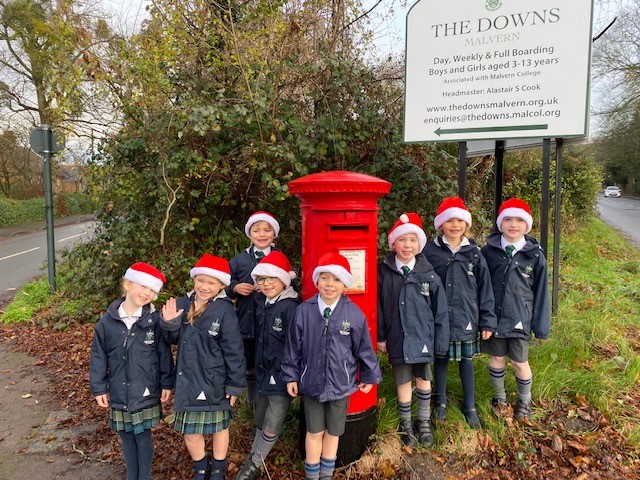 On their way to the postbox this morning to post their letters to Santa, Pre-prep dropped in to see our Headmaster in his study.  He was delighted to hear all about the contents of their letters as, I'm sure, Father Christmas himself will be.🎅