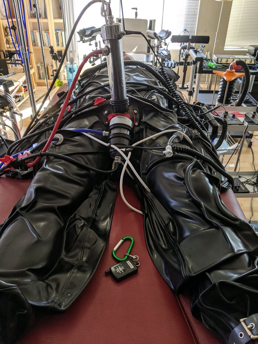 TheRubberStudio tweet media