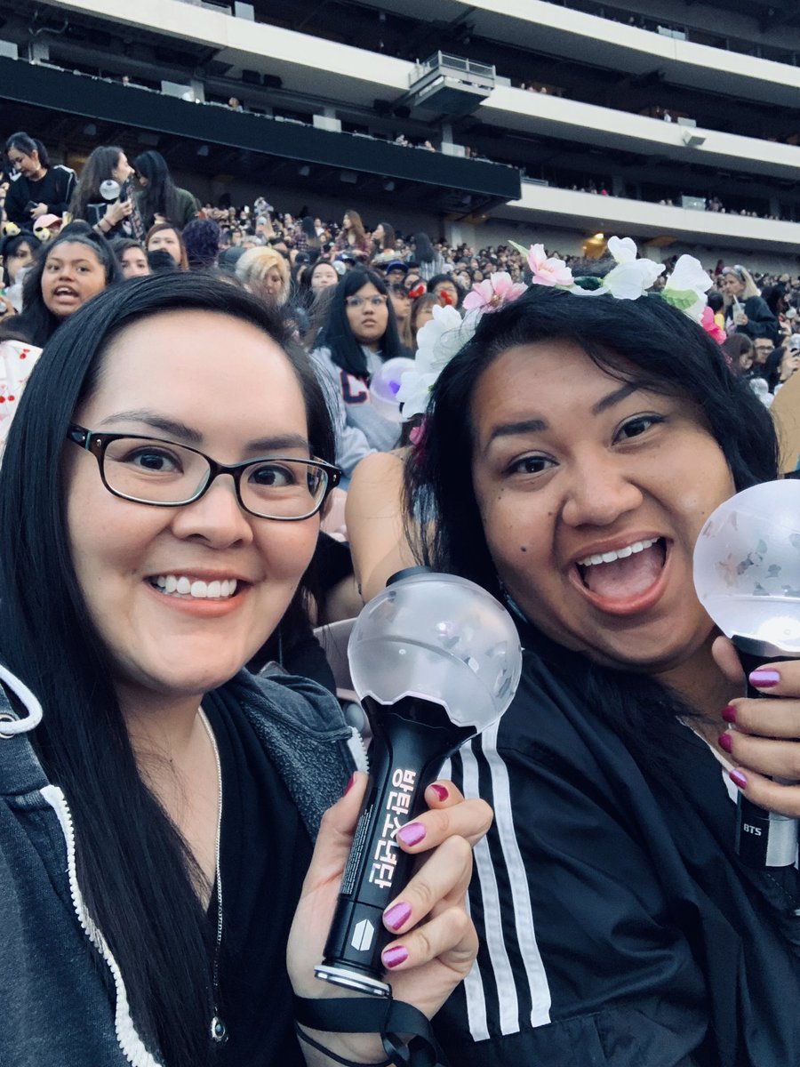 ShesHopeful34's tweet photo. And speaking of #ARMYfriendThatBecameFamily ππ½ββοΈ Got to attend another AMAZING @BTS_twt concert with The Bestie @PiedPiperedOT7 Until next time~ STAY GOLD!
#NativeARMY #PTD_ON_STAGE_LA #PTD_ON_STAGE_LA_DAY4 #PTD_ON_STAGE_LA_Day3 #BTS #BTSARMY https://t.co/YaDpKJBIhH