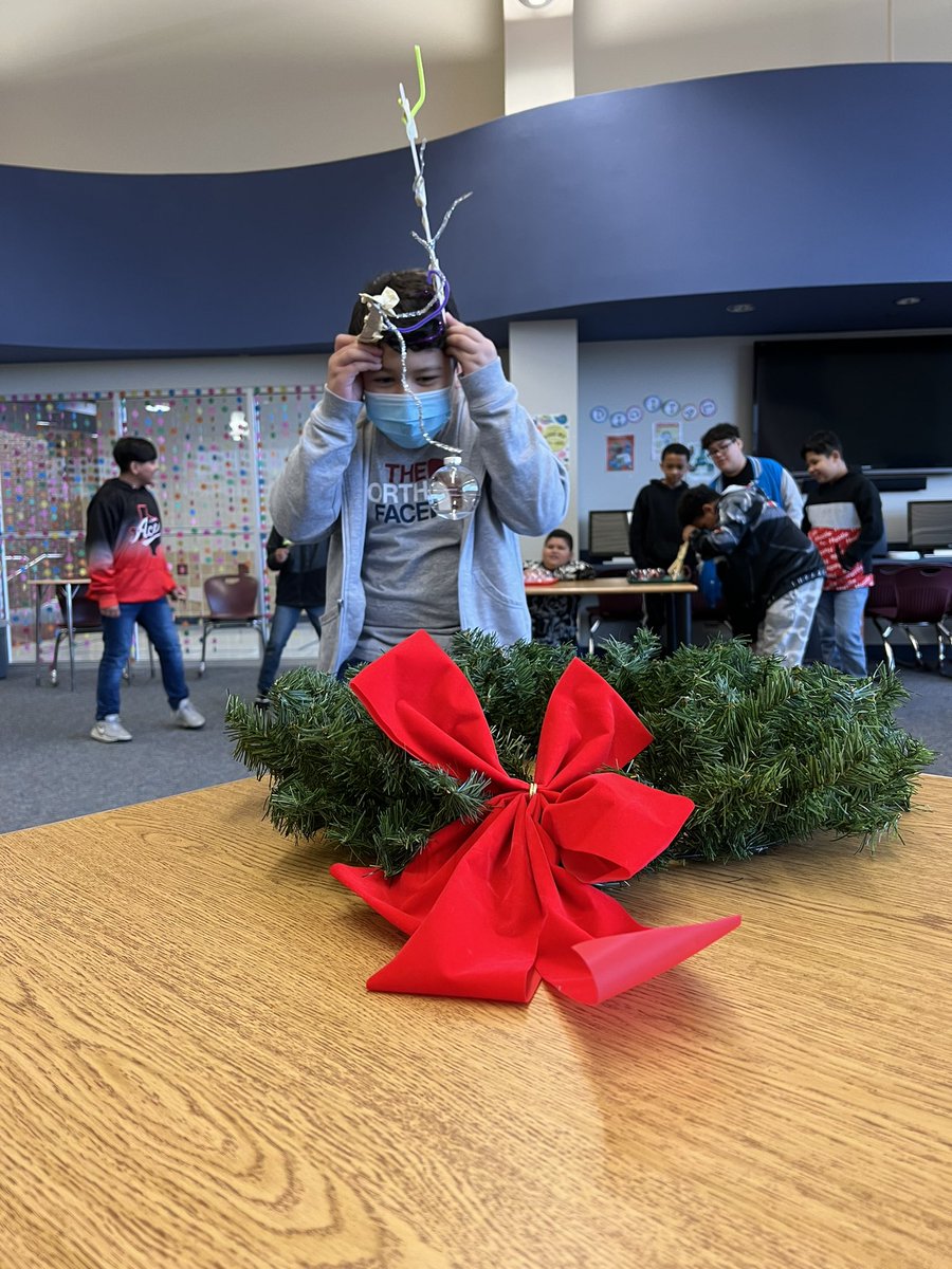 EmilyPaine9's tweet photo. Reindeer Relay today in the library!! #makerspace #avcato #library @WaserLibrarian https://t.co/U0kMI1MWT7