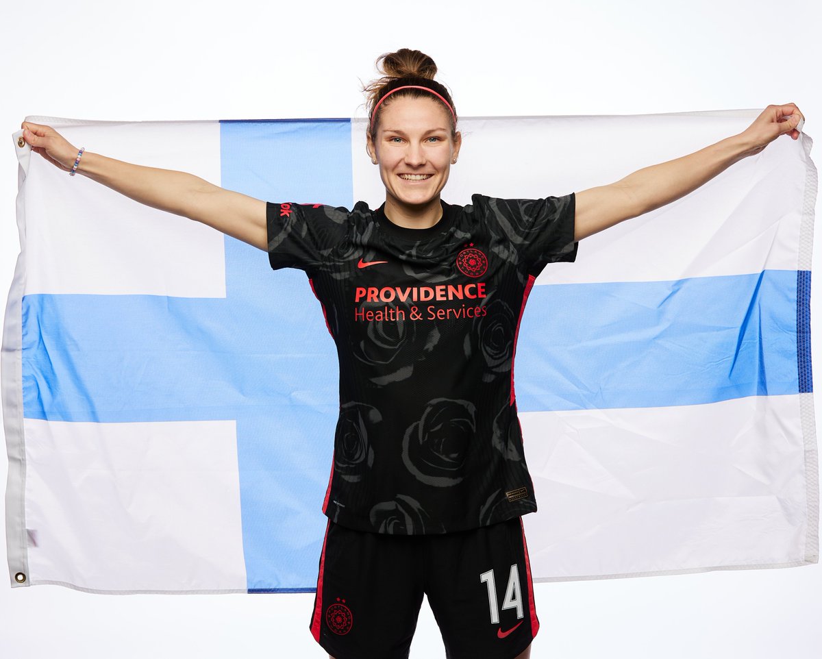 ThornsFC's tweet photo. Natalia Kuikka has been named Finland's Player of the Year! Congrats @nataliakuikka 👏 #BAONPDX https://t.co/MUCb0fZt0Q