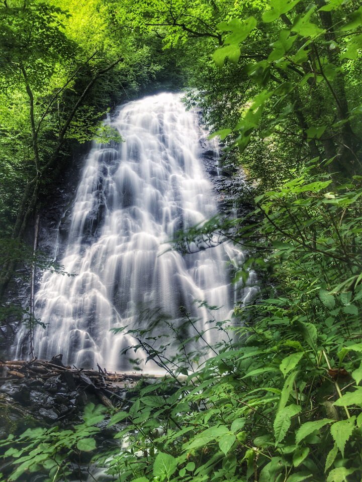 DanielleMoze's tweet photo. @jessesingal If the blue ridge parkway is open crabtree falls is a beautiful hike. It’s only about 3 miles though. https://t.co/unGl98V348