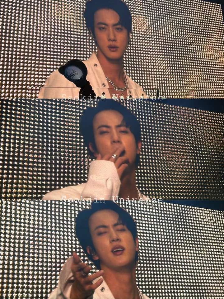 XiomyAlexandraJ's tweet photo. Happy birthday my moon, 항상 행복하다❤
희망하고 좋은 하루 되세요, I love you💜
#WorldwideHandsomeDay #HappyBirthdayJin #ForeverYoursJin #HappyJinDay https://t.co/2g2Ew3ggTZ