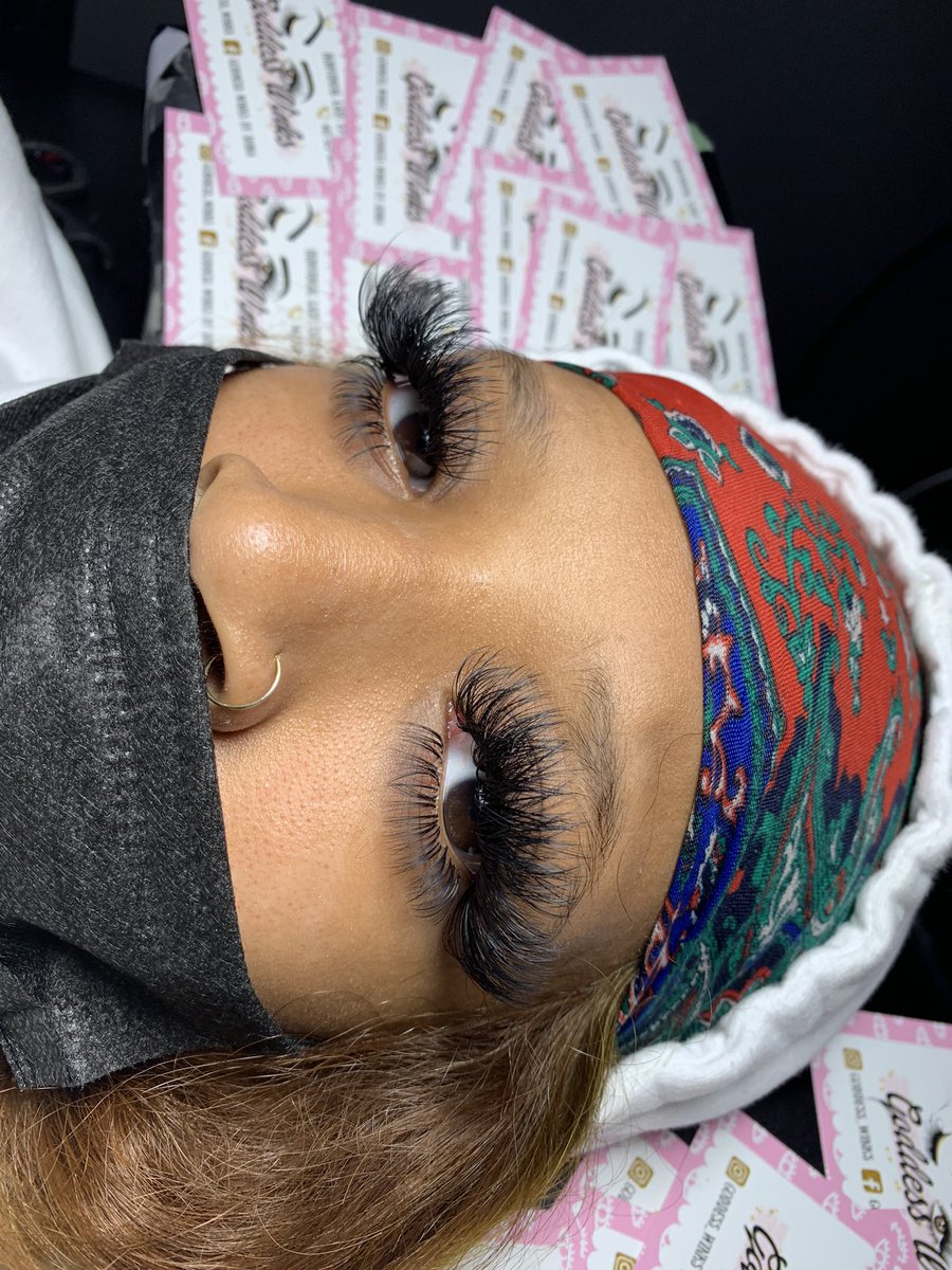 Itss_Chocolatee's tweet photo. Snapped 🔥🔥
@ Goddess_Winks on IG
#VolumeSet #LashExtensions #UMESNews https://t.co/Opb6JDZY5Z