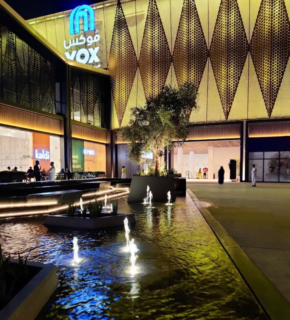Najd_Blog's tweet photo. ذا اسبلاناد | The Esplanade 
 
من مجمعات الرياض الحديثة
حاليا المفتوح سينما و عدة كافيهات https://t.co/eqoYcOCTC0