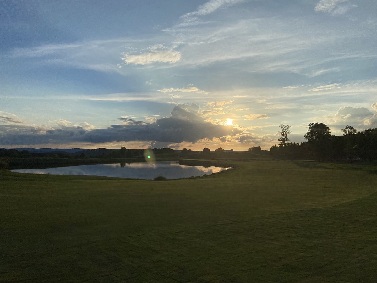 TriStatePGA's tweet photo. Looks like a decent weekend for weather in December!🌤️

Any plans to tee it up? ⛳️ https://t.co/HlBzmfgcRh