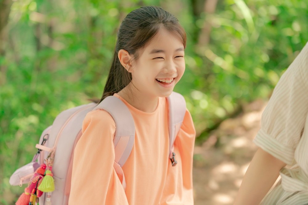news_Kmovies's tweet photo. ููุทุงุช ู
ู ุงููููู
ุงููุตูุฑ #Bandi ูู ุงูู
ุฎุฑุฌุฉ ุงูุตุงุนุฏุฉ ุชุดูู ูู ุณูู ูุชุนุฑู ุฃูุถุงู ุจุงุณู
ู
ูู ุชุดูู.
#Unframed #ChoiHeeSeo #MoonCHOI https://t.co/Zh0TpnIPyb