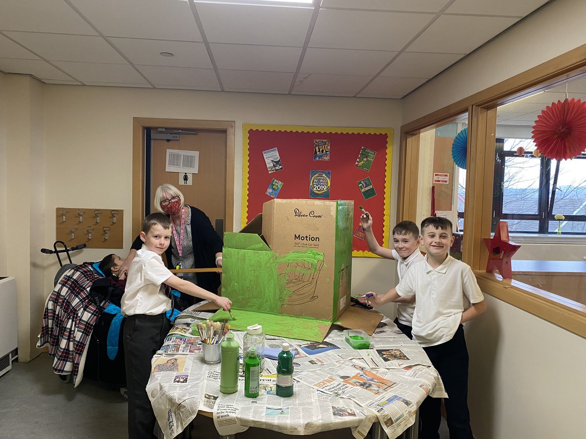 StMichaelsMissD's tweet photo. Primary 6 have been doing a great job of preparing for their Christmas performances! What this space to see what the finished products will be 😊 https://t.co/aAQN9EurpU