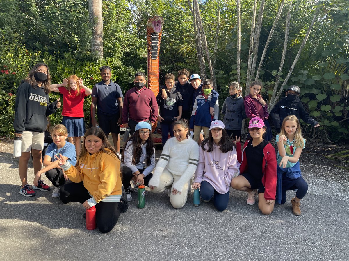 Thank you so much ⁦<a href="/collierschools/">Collier County Public Schools</a>⁩ and #ccpsscience for giving my students this opportunity! We loved ZooCon ⁦<a href="/SPEHAWKSNAPLES/">SPEHAWKS</a>⁩