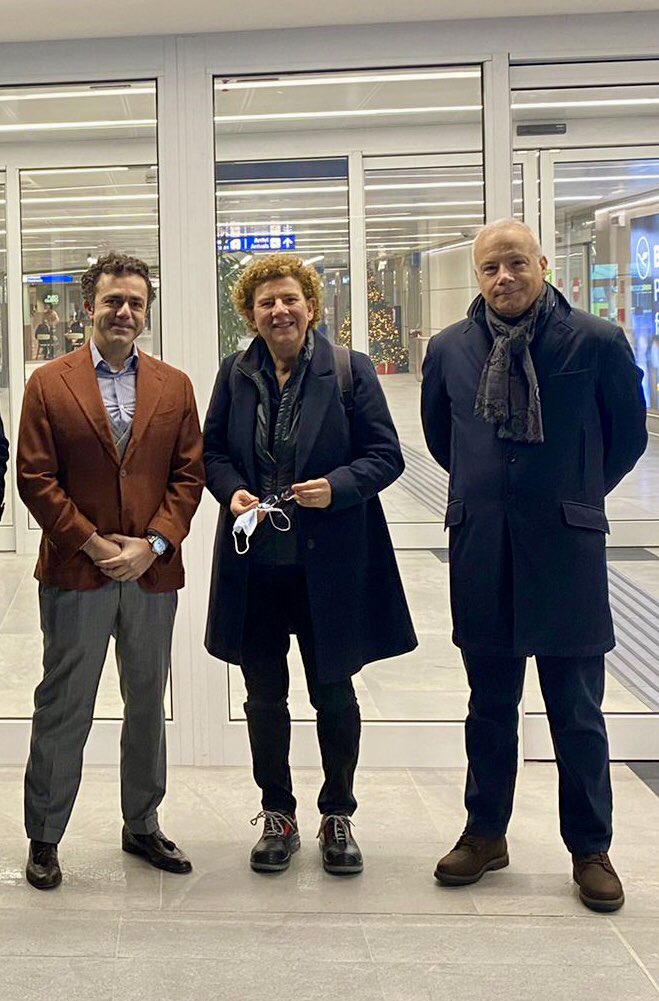 AlibertiRenato's tweet photo. Il cambiamento culturale passa anche attraverso opere come questa #M4 @AriannaCensi #smartmobilty @Webuild_Group @ComuneMI https://t.co/2gom3hzzZO