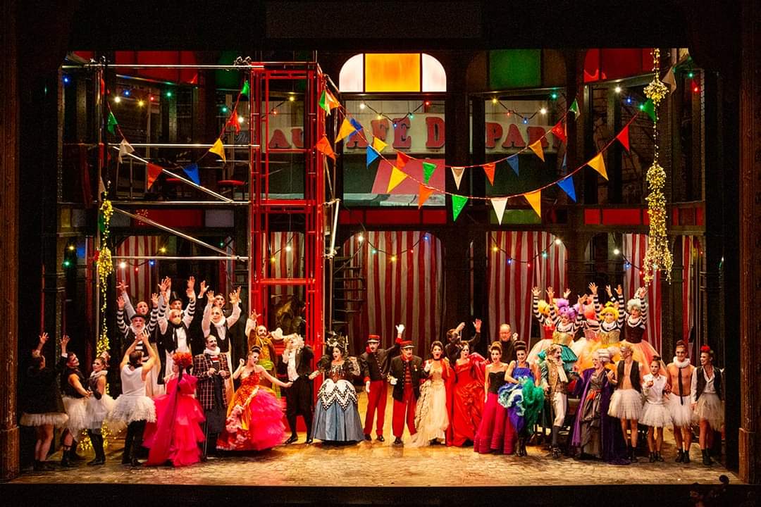 laurentdeleuil's tweet photo. Première ce soir de la Vie Parisienne à l'@OperadeTours dans une toute nouvelle version indédite du Palazetto @BruZane !
#offenbach #bobinet #christianlacroix https://t.co/LHsypgsVLI