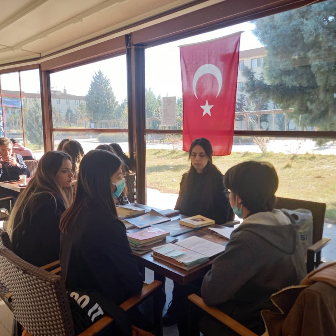 NevuAsenalari's tweet photo. "Daha emin ve daha doğru olarak yürüyeceğimiz bir yol vardır: Büyük Türk kadınını çalışmamıza ortak kılmaktır.”
Nevşehir Ülkü Ocakları Üniversite Asena Birimi olarak "Türk Kadını'nın tarihteki yeri ve Tarihte iz bırakan Türk Kadınları"konulu seminerimizi gerçekleştirdik. https://t.co/3UNbYRuUdQ