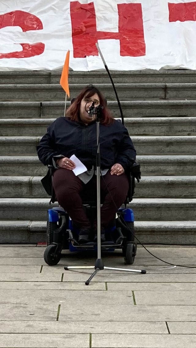 DyslexiaBC's tweet photo. @GlobalBC @BCPeopleFirst @JenPalmaGlobal @picsofyoucmorv @TracyCareQ #bcpoli #bced #accessibilitybc Where are the MLAs today  The BCTF is the only one here besides the disabled community!  ☺️ https://t.co/MSNNltSzt6