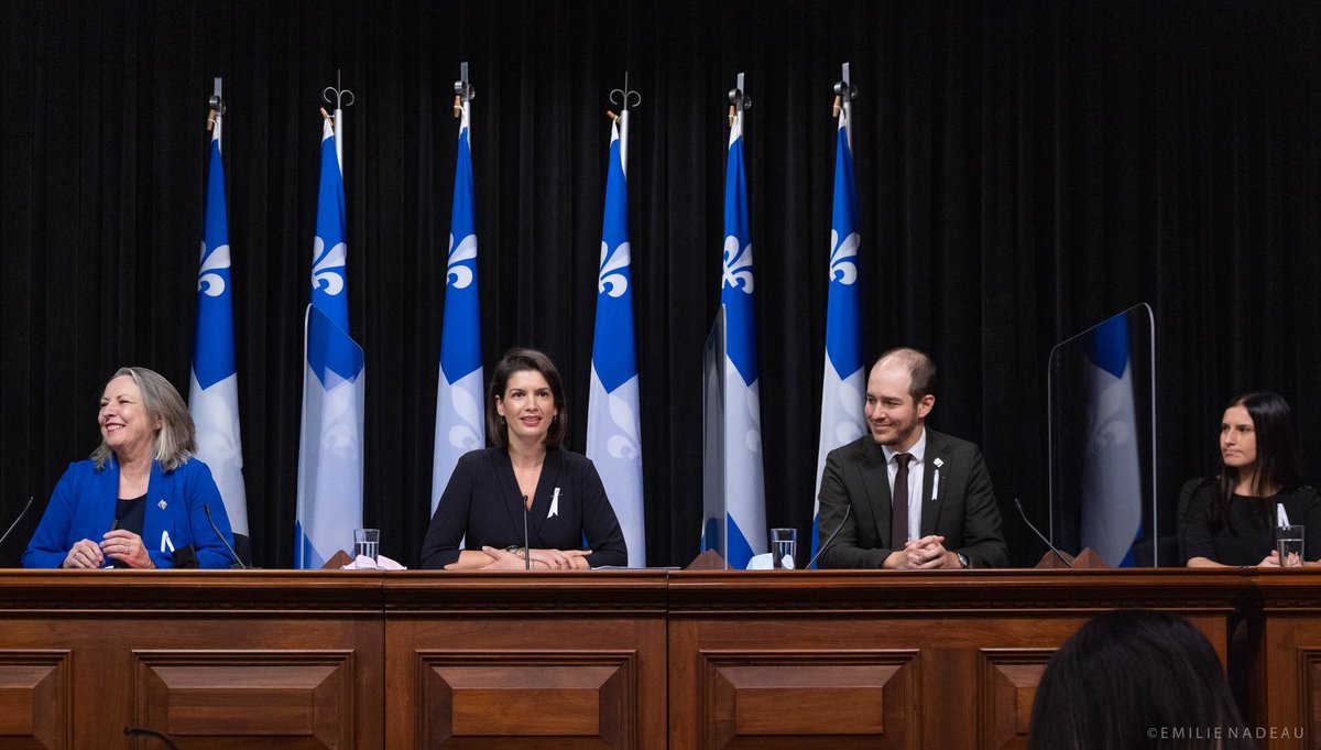 GGuilbaultCAQ's tweet photo. Tellement fière de présenter notre plan d'action pour lutter contre l'exploitation sexuelle des mineurs. Mes collègues @IanLafreniere, @LucieLecours, @stpierre_ch, @LeducAlexandre et @MeganneMelancon ont fait un travail remarquable à la CSESM, les suites sont à la hauteur. Merci. https://t.co/J7sZeGierf