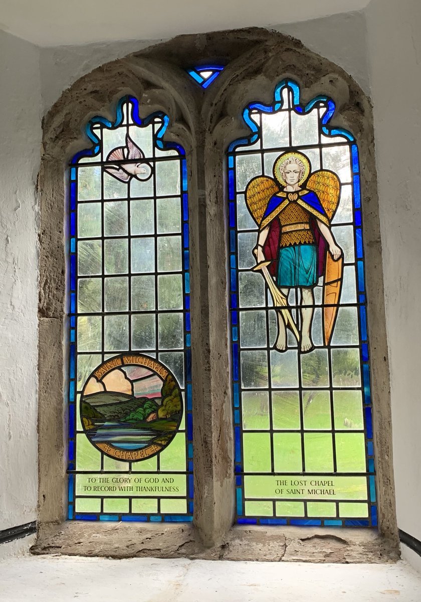 Barb_Drummond's tweet photo. Late addition as just noticed this window #StMichaelsChurch near #Monmouth #ChurchesInChurches https://t.co/wqP5Cjqh8n