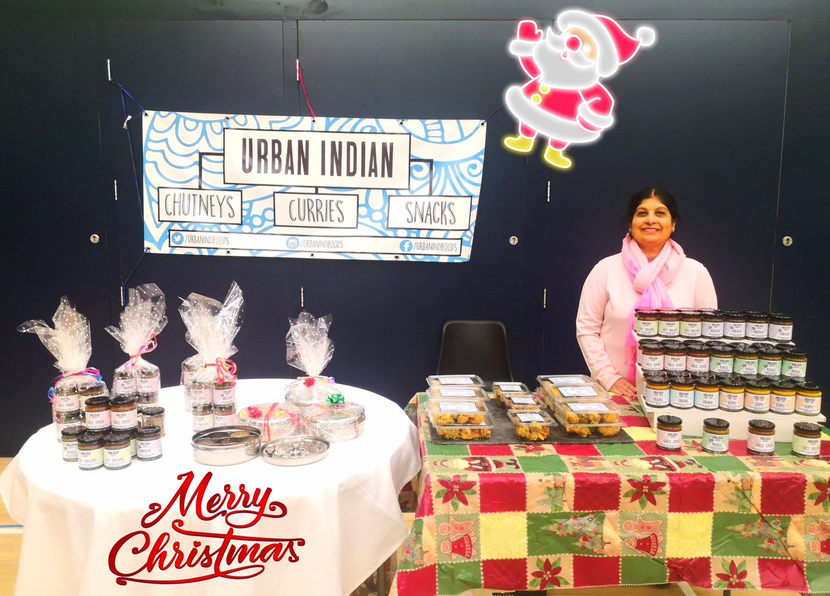 It's the start of the Christmas Market season! We're here until 9pm at <a href="/NeighbourFoodIE/">NeighbourFood</a> Blackrock Community centre! Lots of food, fun and Christmas spirit!

🎄🎅😊🎉
#shoplocal #LouthChat