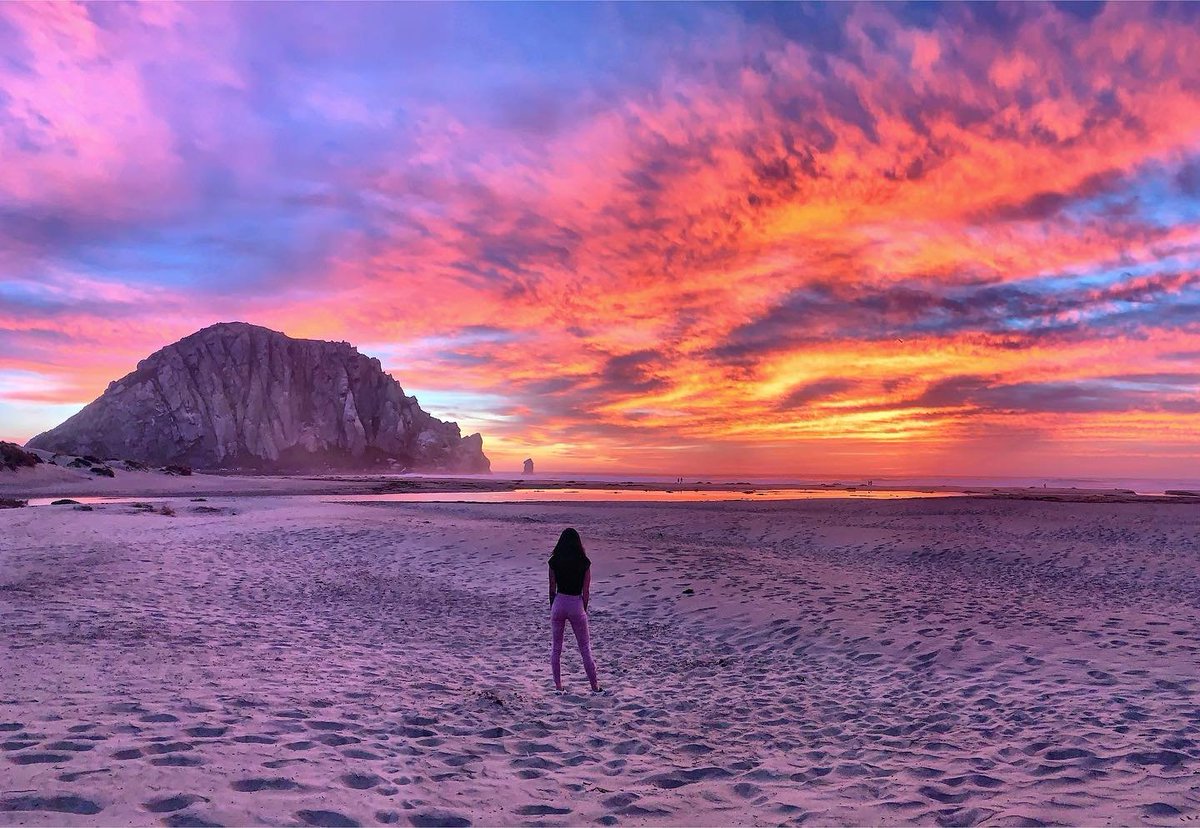LosOsosBaywood's tweet photo. We are sorry to post so many sunsets, but they are so perfect and pink and sunset-y. Kayyyylaaaaaa rocks a great sunset vibe and we just had to share.
Image by @_kayyyyylaaaaaaa_
#VisitLosOsosBaywood #MorroRock #prettyinpink #SLOCAL #Highway1Dreaming #OpenandSafe https://t.co/zBQnSx0dgC