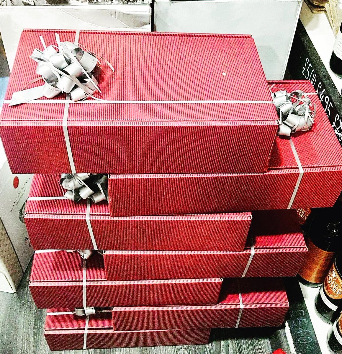 VinopolisSoto's tweet photo. Preparando regalos de navidad para nuestros clientes y empresas 🍷🎁🎁📦🎄😊
Preparing xmas gifts for our customers and corporate clients 🎁🎄🎄🎄🎁🎁🎁😊
956 695858
Info@vinopolis.es https://t.co/TOg1ATMIWB