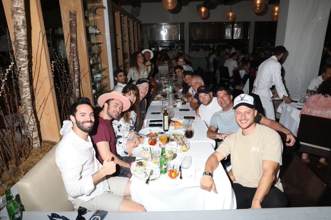 Miami family ?❤️? https://t.co/aUHs1b9JUH