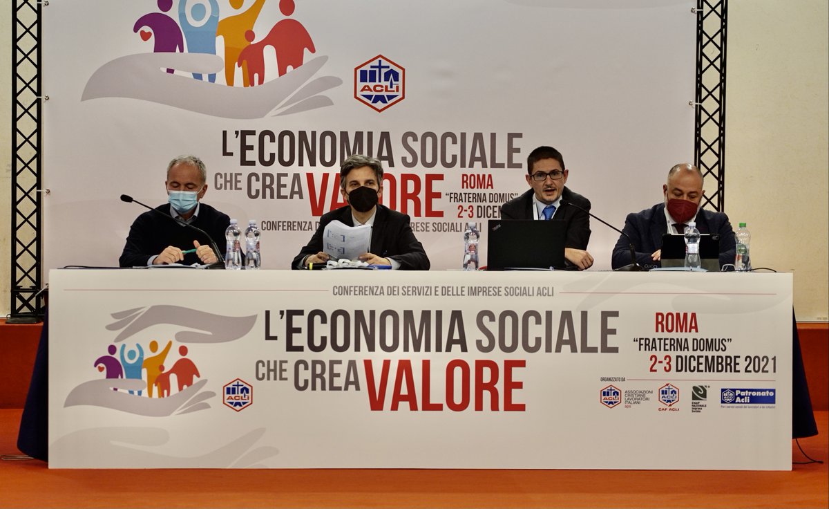 Acli_nazionali's tweet photo. Si sono conclusi i lavori de "L'economia sociale che crea valore". Grazie a tutta la rete #Acli. Torniamo a lavorare sul territorio arricchiti da questa esperienza. Continuiamo a creare valore insieme! #aclicreavalore #economiasociale @CAFACLI @patronatoacliIT  @EnaipNazionale https://t.co/f9pZFQDIMx
