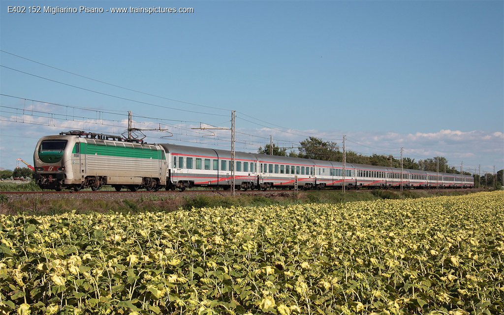 TrainspicturesC's tweet photo. Rubrica: Le elettroniche E402A, E402B, E403 e E401
E402 152 Migliarino Pisano, 01/08/2010
Foto 1920x1080 FullHD: https://t.co/pT0gtTAqp3
#fotografieferroviarie #treni #trainspictures #railpictures #ferrovia #e402b https://t.co/fojQqpWIvs